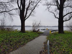 Oploop naar de steiger